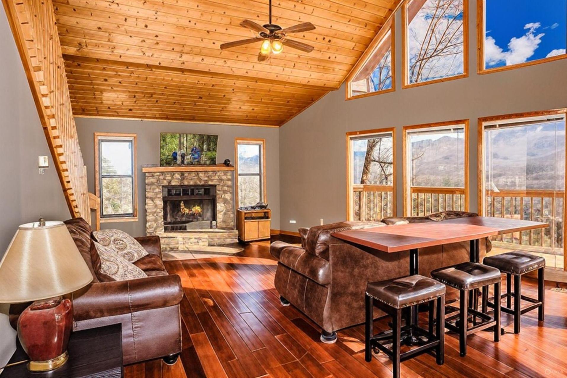 Her Majesty'S Way, Awesome Mtn Views, 1089 Free Tickets Each Paid Day, Dollywood And More Gatlinburg Exterior photo